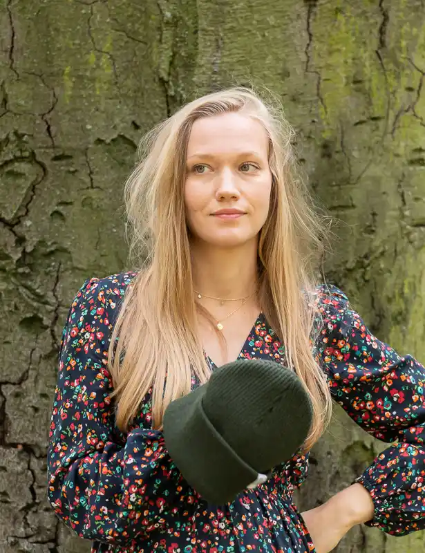 Jaki kolor czapki do blond włosów – tworzenie harmonijnego looku