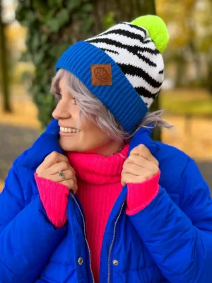 Czapka z printem zebry "Neonowa" Czapka z printem zebry "Neonowa"