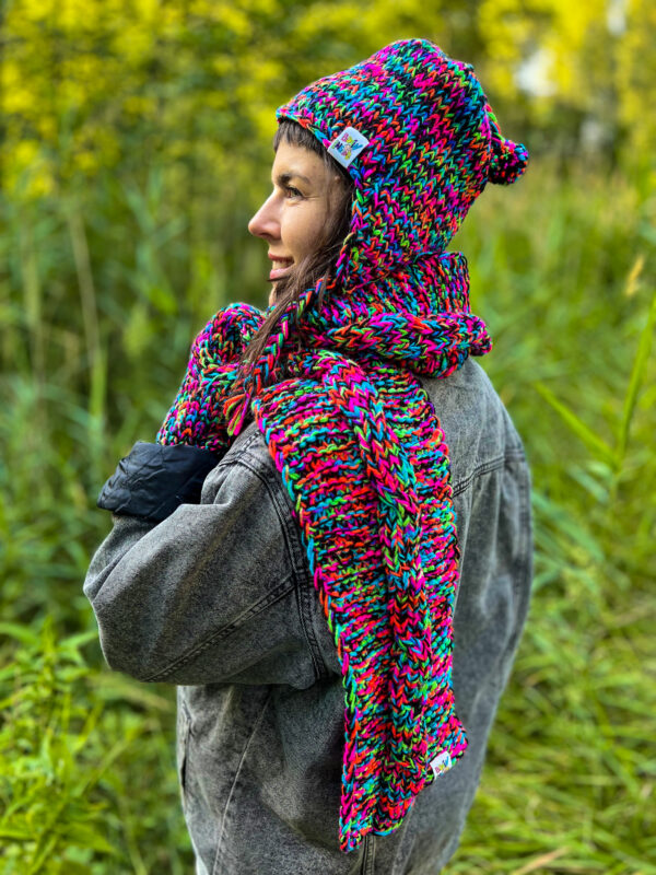 Kolorowy SZAL handmade "Czarne kolorki szalik"