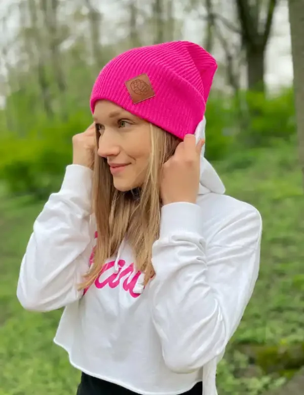 Czapka long logo ekoskórka "Neonowy różowy"