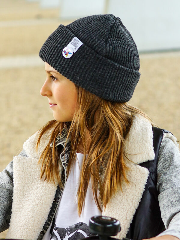 Czapka beanie dla dziecka logo kolorowe "Ciemny szary" Czapka beanie dla dziecka logo kolorowe "Ciemny szary"