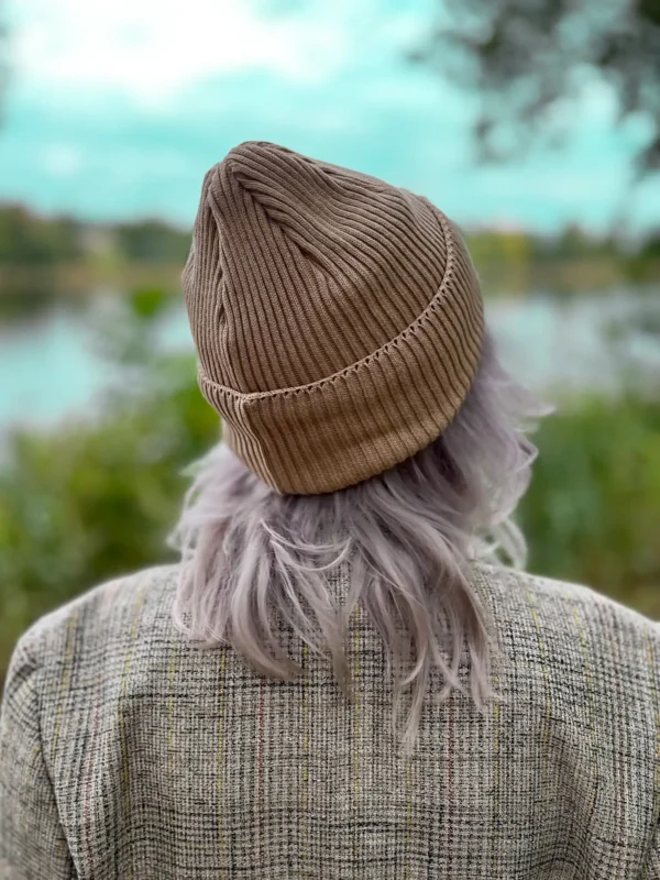 Bawełniana czapka beanie logo ekoskórka "Beżowa"