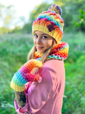Modna czapka zimowa HAPPY ,,Cieniowane cytrusy"