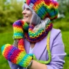 Kolorowe rękawiczki handmade ze sznureczkiem ,,Tęcza"