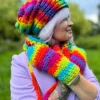 Kolorowe rękawiczki handmade ze sznureczkiem ,,Tęcza"
