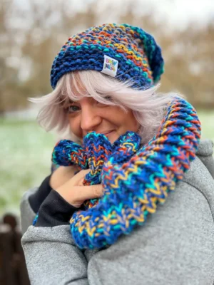Czapka MERINO 50% "Górski potok" NEVERLAND