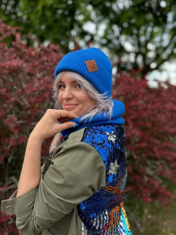 Bawełniana czapka beanie logo ekoskórka "Niebieski Kobalt"