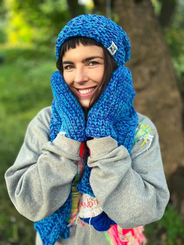 Luźna czapka MERINO 100% "Niebieskości" NEVERLAND + podszewka BAWEŁNA