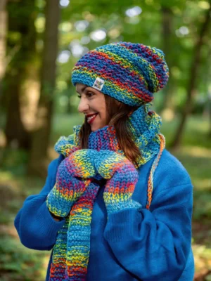 Czapka MERINO 50% ,,Tęcza błękit" NEVERLAND