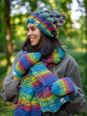 Czapka MERINO 50% ,,Tęcza błękit" SMILE